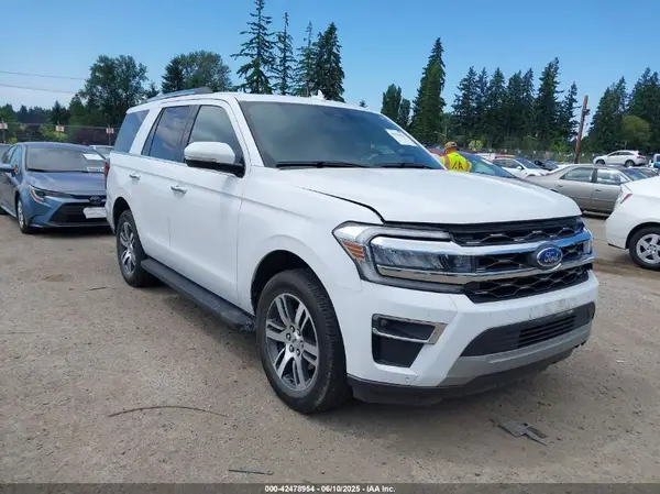 1FMJU2A88REA35566 2024 FORD EXPEDITION - Image 1