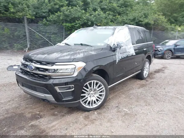 1FMJU2A89PEA39445 2023 FORD EXPEDITION - Image 2
