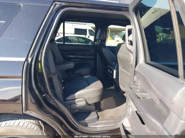 1FMJU2A89REA51355 2024 FORD EXPEDITION - Image 8