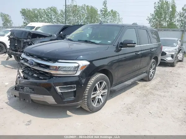 1FMJU2A89REA56037 2024 FORD EXPEDITION - Image 2