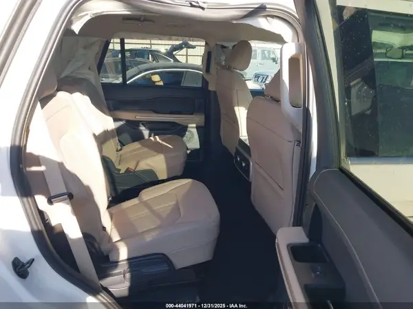 1FMJU2A89REA75509 2024 FORD EXPEDITION - Image 8