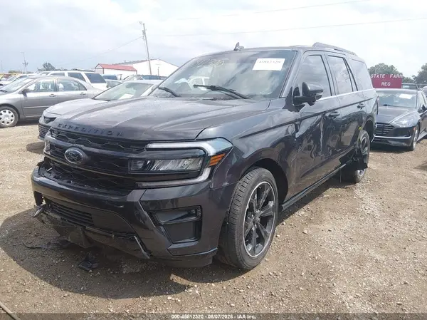 1FMJU2A8XREA10233 2024 FORD EXPEDITION - Image 2