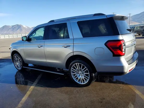 1FMJU2A8XREA41529 2024 FORD EXPEDITION - Image 2