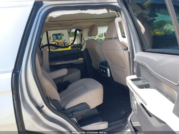 1FMJU2A8XREA48447 2024 FORD EXPEDITION - Image 8