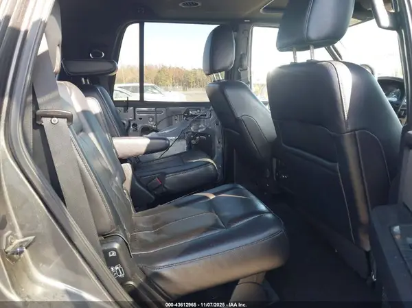 1FMJU2AT0HEA64269 2017 FORD EXPEDITION - Image 8