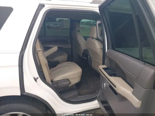 1FMJU2AT0JEA48692 2018 FORD EXPEDITION - Image 8
