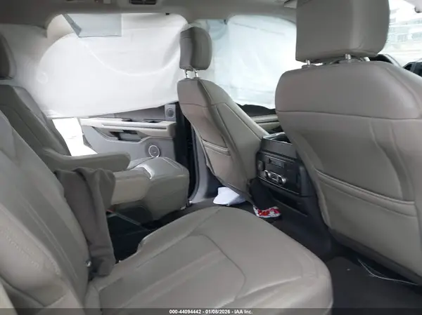 1FMJU2AT0JEA53004 2018 FORD EXPEDITION - Image 8