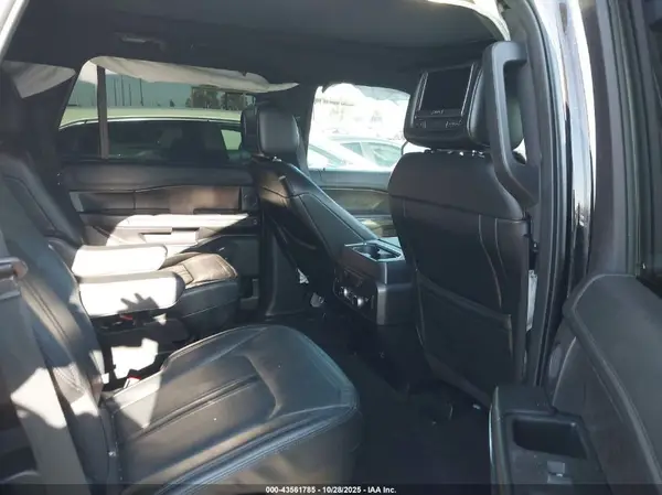1FMJU2AT0KEA10915 2019 FORD EXPEDITION - Image 8