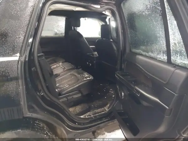 1FMJU2AT2KEA58738 2019 FORD EXPEDITION - Image 8