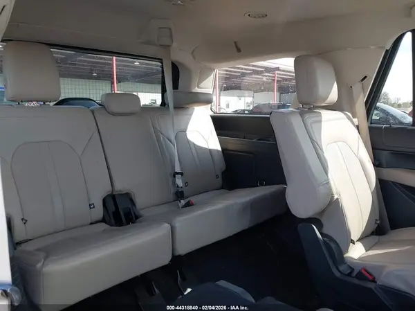 1FMJU2AT2NEA01878 2022 FORD EXPEDITION - Image 8