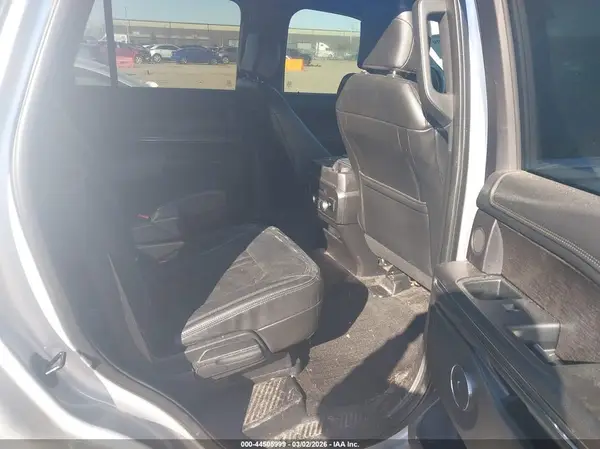 1FMJU2AT3JEA33040 2018 FORD EXPEDITION - Image 8