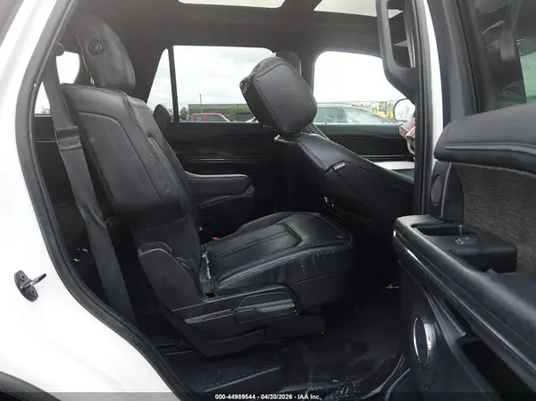 1FMJU2AT3KEA75872 2019 FORD EXPEDITION - Image 8