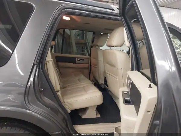 1FMJU2AT4HEA00333 2017 FORD EXPEDITION - Image 8