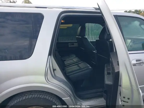 1FMJU2AT4HEA02728 2017 FORD EXPEDITION - Image 8