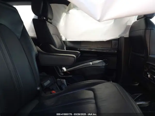1FMJU2AT4JEA36321 2018 FORD EXPEDITION - Image 8