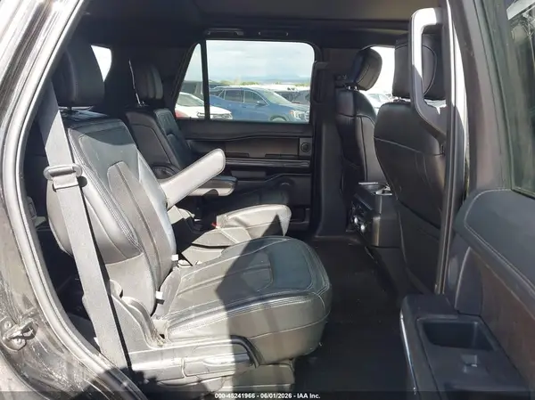 1FMJU2AT4JEA44743 2018 FORD EXPEDITION - Image 8