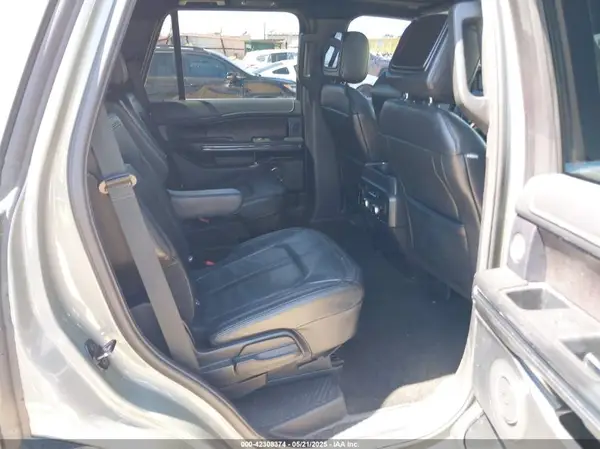 1FMJU2AT4KEA26440 2019 FORD EXPEDITION - Image 8