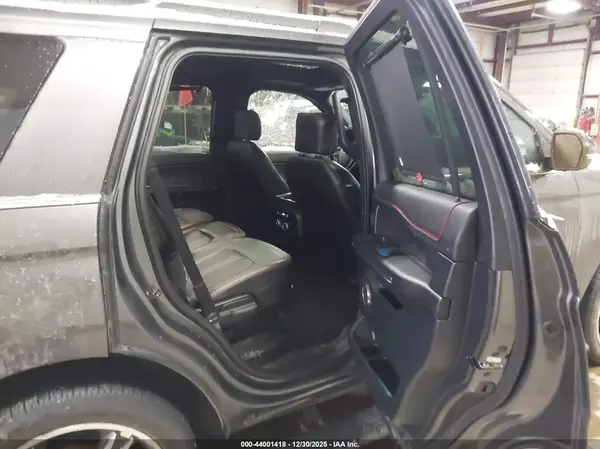 1FMJU2AT4KEA74925 2019 FORD EXPEDITION - Image 8