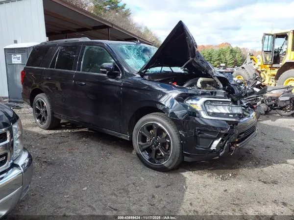 1FMJU2AT4NEA01610 2022 FORD EXPEDITION - Image 1