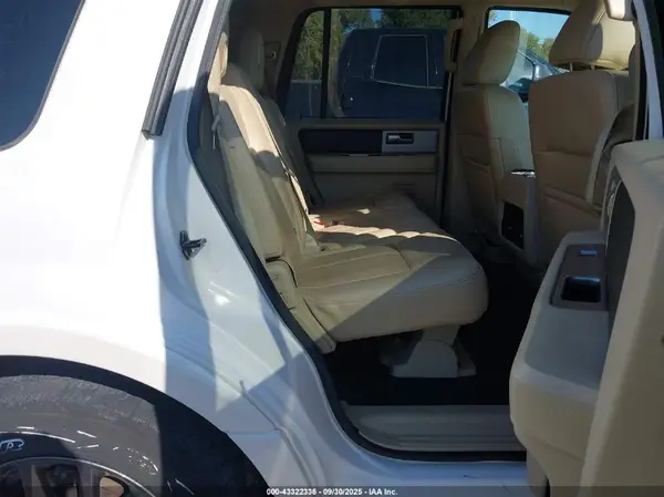 1FMJU2AT5HEA23720 2017 FORD EXPEDITION - Image 8