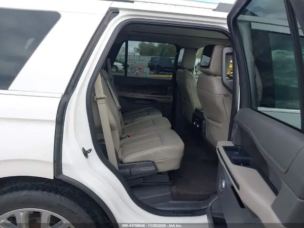 1FMJU2AT5JEA46386 2018 FORD EXPEDITION - Image 8
