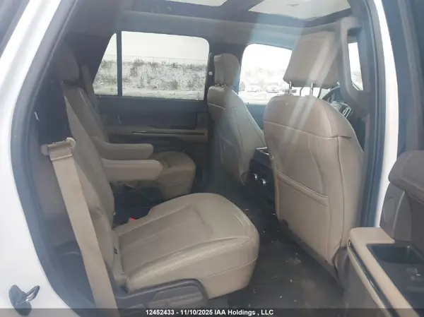 1FMJU2AT5KEA45434 2019 FORD EXPEDITION - Image 8