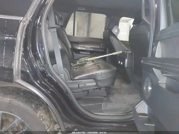 1FMJU2AT5MEA23811 2021 FORD EXPEDITION - Image 8