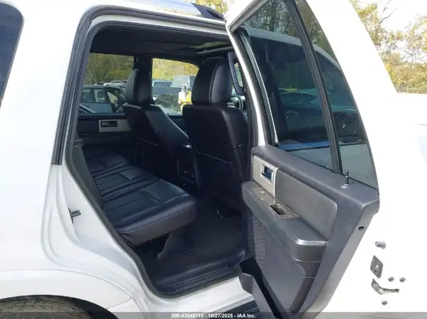 1FMJU2AT6GEF38823 2016 FORD EXPEDITION - Image 8