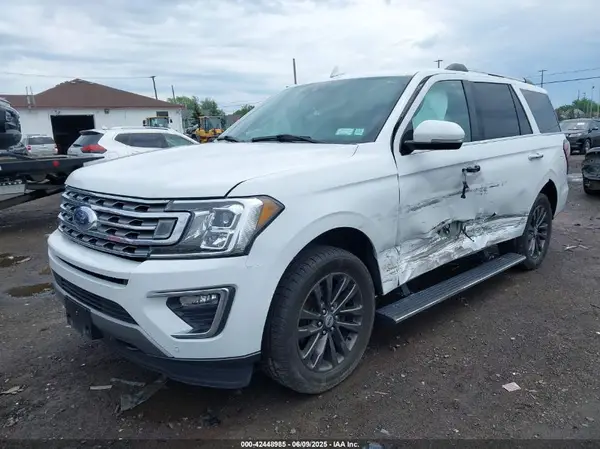 1FMJU2AT6MEA17614 2021 FORD EXPEDITION - Image 2