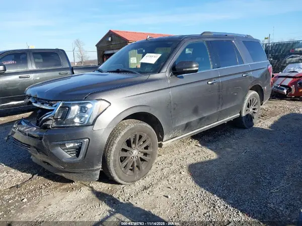 1FMJU2AT7KEA17523 2019 FORD EXPEDITION - Image 2