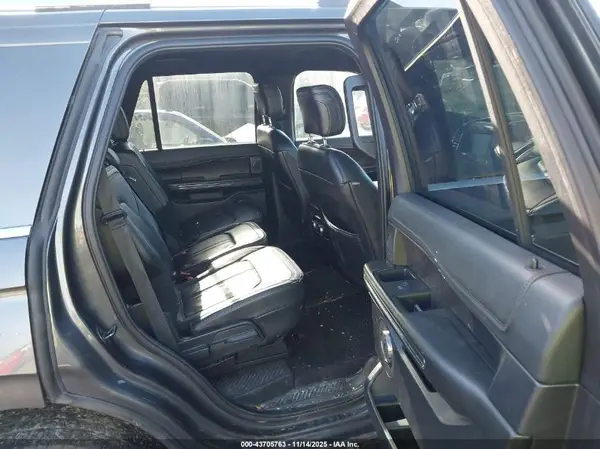 1FMJU2AT7KEA17523 2019 FORD EXPEDITION - Image 8