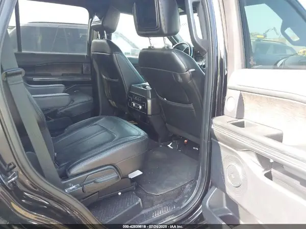 1FMJU2AT7KEA18543 2019 FORD EXPEDITION - Image 8