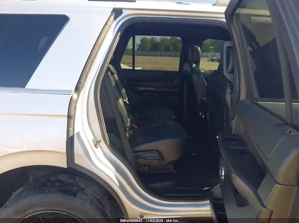 1FMJU2AT7KEA32894 2019 FORD EXPEDITION - Image 8