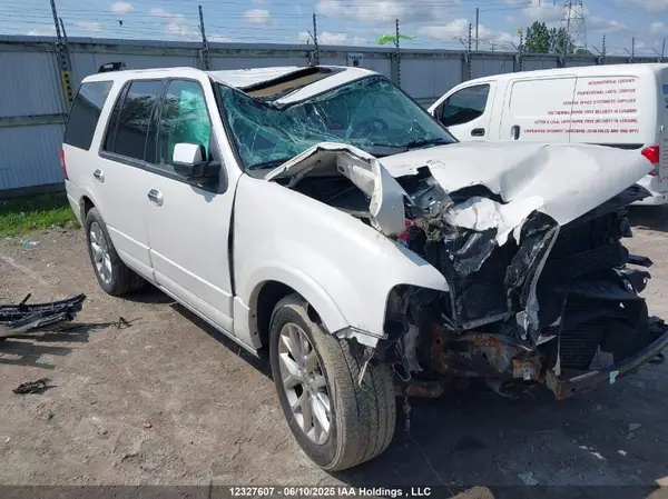 1FMJU2AT8GEF05144 2016 FORD EXPEDITION - Image 1
