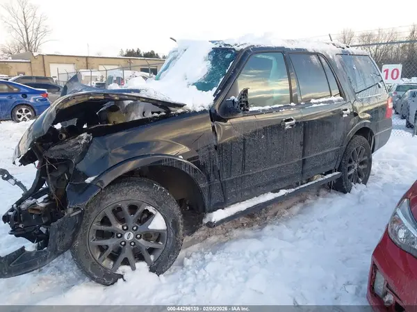 1FMJU2AT8HEA43458 2017 FORD EXPEDITION - Image 2
