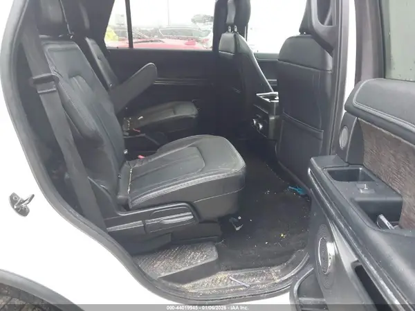 1FMJU2AT8JEA21756 2018 FORD EXPEDITION - Image 8