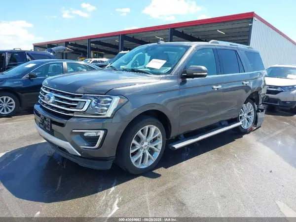 1FMJU2AT8JEA62792 2018 FORD EXPEDITION - Image 2