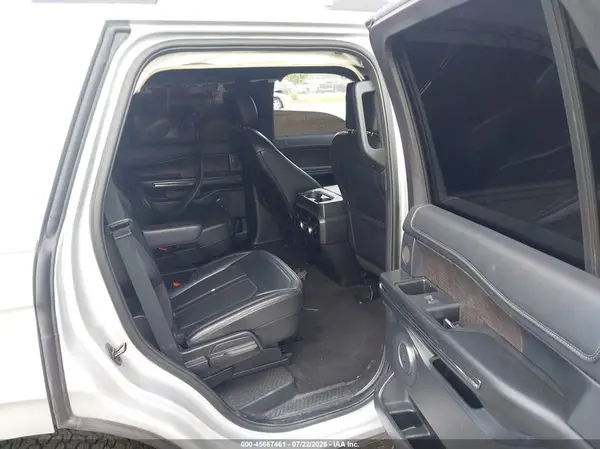 1FMJU2AT8KEA17563 2019 FORD EXPEDITION - Image 8