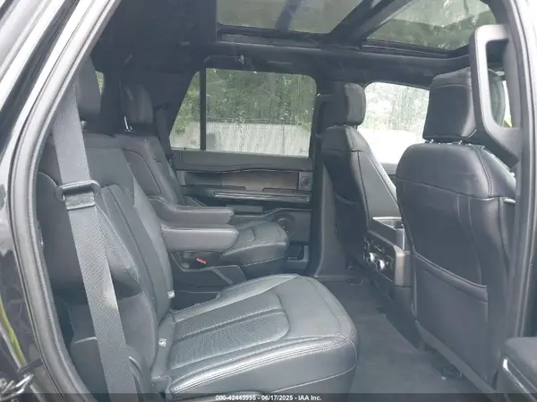 1FMJU2AT8KEA53088 2019 FORD EXPEDITION - Image 8