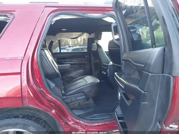 1FMJU2AT8KEA83109 2019 FORD EXPEDITION - Image 8