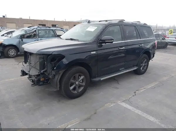 1FMJU2AT8MEA44703 2021 FORD EXPEDITION - Image 2