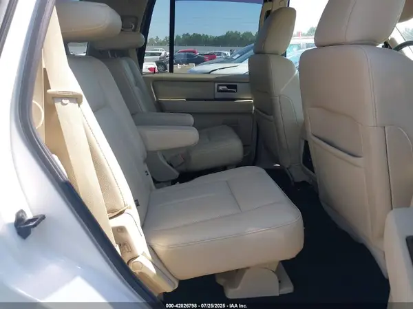 1FMJU2AT9HEA38317 2017 FORD EXPEDITION - Image 8