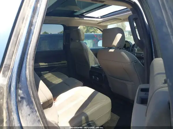 1FMJU2AT9JEA45614 2018 FORD EXPEDITION - Image 8