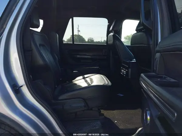 1FMJU2AT9MEA41793 2021 FORD EXPEDITION - Image 8