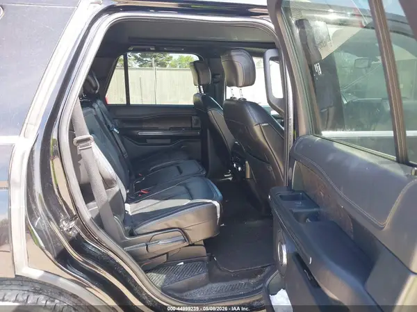 1FMJU2ATXJEA15103 2018 FORD EXPEDITION - Image 8