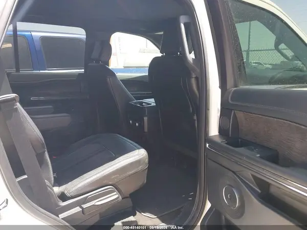 1FMJU2ATXJEA17899 2018 FORD EXPEDITION - Image 8