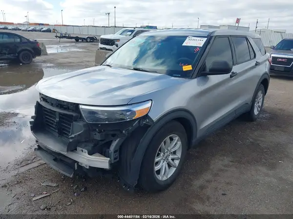 1FMSK7BH0MGA30414 2021 FORD EXPLORER - Image 2
