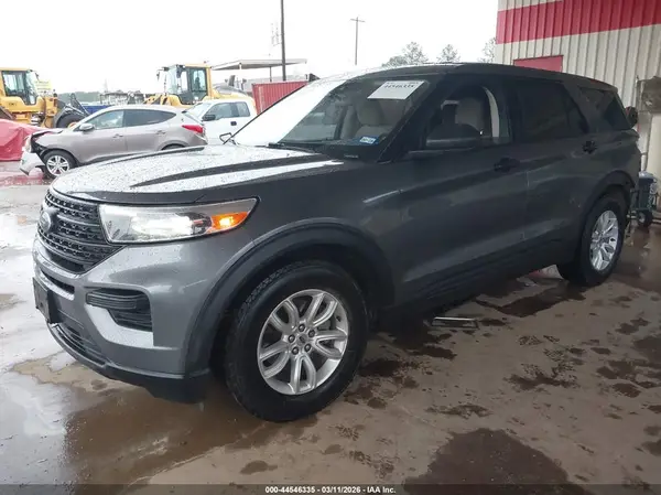 1FMSK7BH0MGA70556 2021 FORD EXPLORER - Image 2