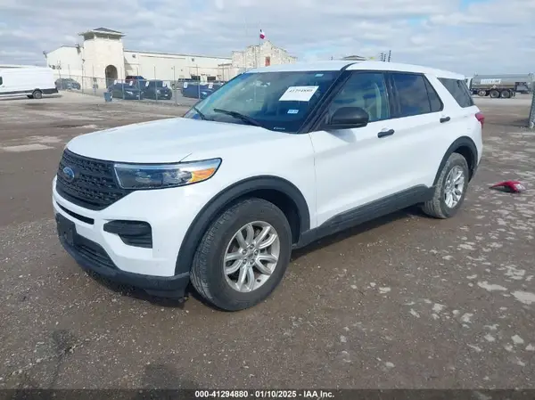 1FMSK7BH4MGA30111 2021 FORD EXPLORER - Image 2