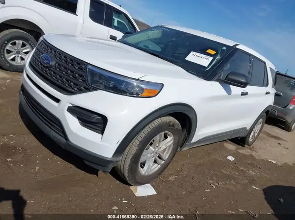 1FMSK7BH4RGA25692 2024 FORD EXPLORER - Image 2
